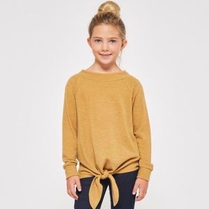 NEW Girls Mustard Top 💛